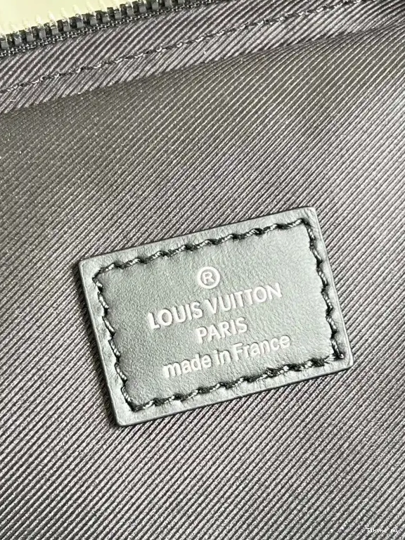Cheap SLINGBAG LOUIS AVENUE VUITTON 0605